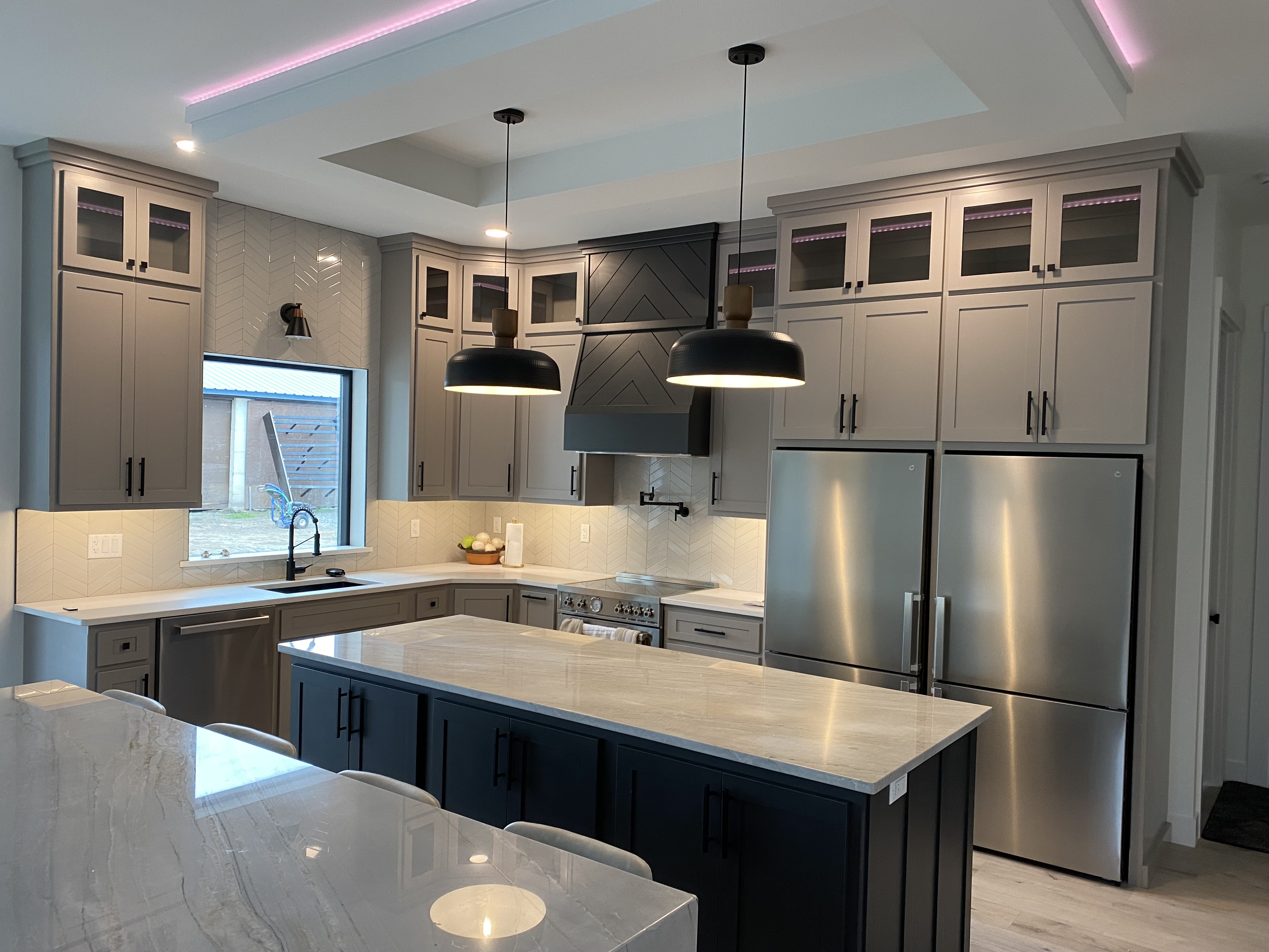 Executive Home Bar & Entertainment Lounge